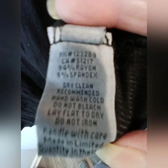 Michael Lauren Revolve Winslow Oversized drape crisscross top size XS NWT - Picture 5 of 7